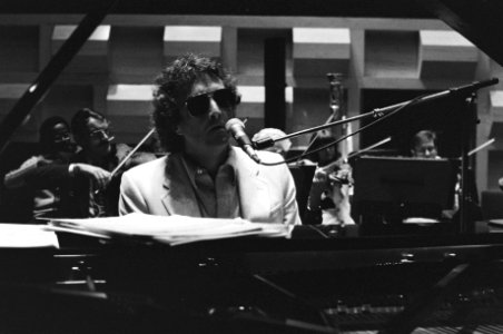 Orkesten, muziek, muzikanten, artiesten, zangers, portretten, Randy Newman, Bestanddeelnr 930-4089