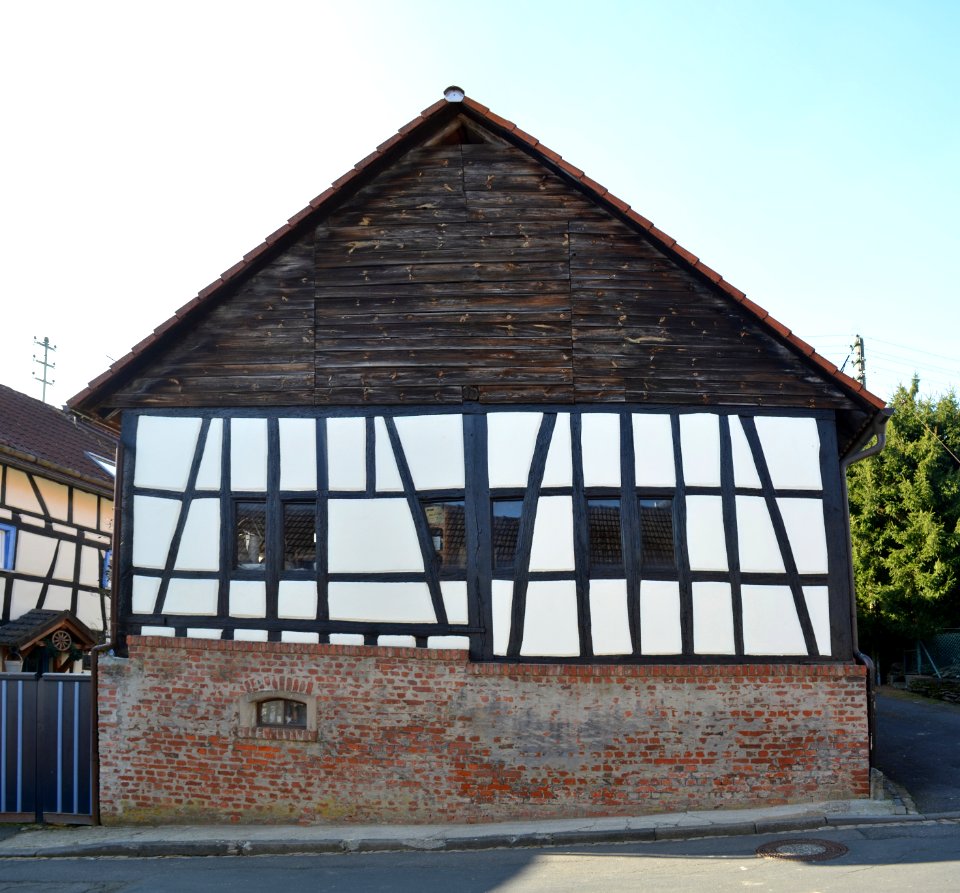 Orlen, Hintergasse 4 (1)