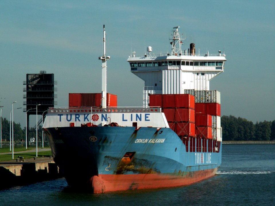 Orkun Kalkavan at the Berendrecht lock, Port of Antwerp 10-Oct-2005