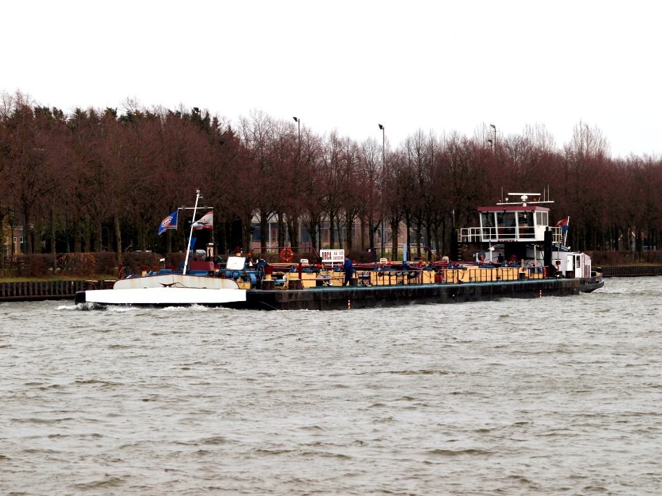 ORCA, ENI 02322405 & Bo Petra, ENI 02327701, pic3
