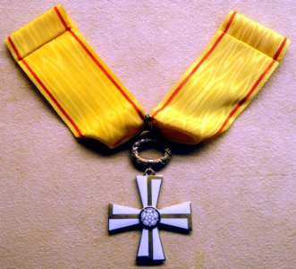 Order of the Cross of Liberty, 1st class with a star, 2001, Prime Minister Kalevi Sorsa - National Museum of Finland - DDSC04157