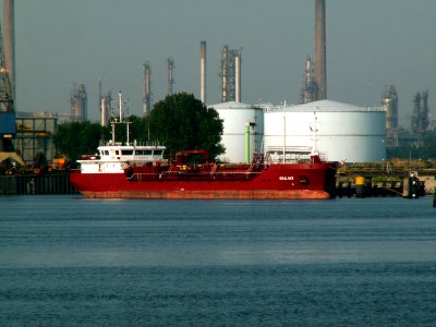 Oralake at the Calland canal, Port of Rotterdam, Holland 01-Jul-2006