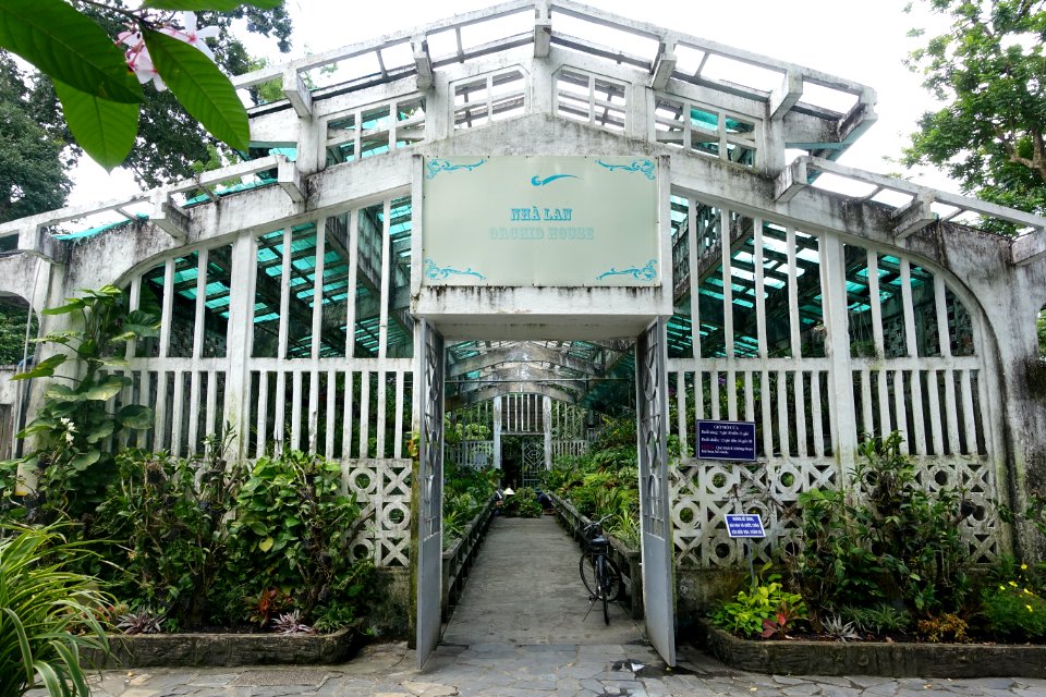Orchid House - Saigon Zoo and Botanical Gardens - Ho Chi Minh City, Vietnam - DSC01269