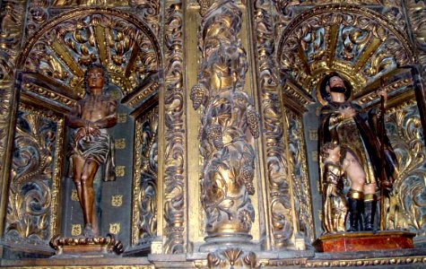 Orense - Catedral, retablo en el transepto, San Sebastián y San Roque
