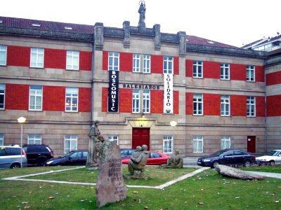Orense - Parroquia Maria Auxiliadora (PP Salesianos) 01