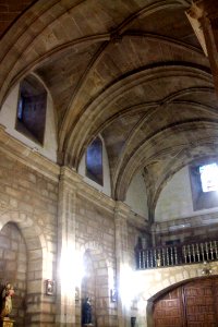 Orense - Iglesia de Santa María Madre, interior 11