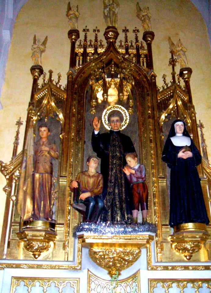 Orense - Parroquia Maria Auxiliadora (PP Salesianos) 08