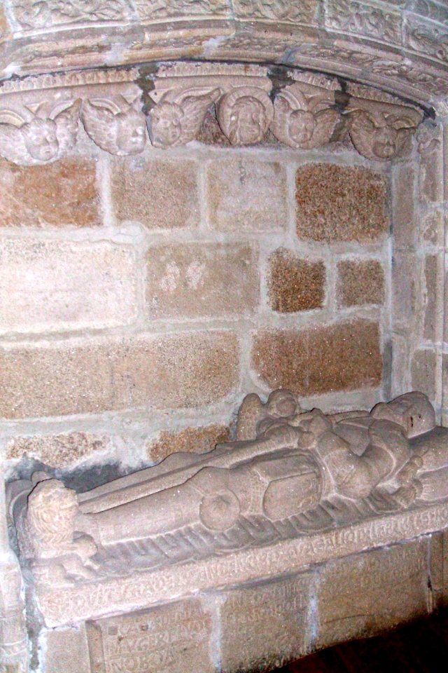 Orense - Iglesia de San Francisco, interior 10