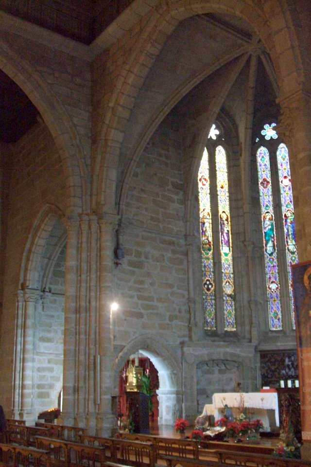 Orense - Iglesia de San Francisco, interior 04