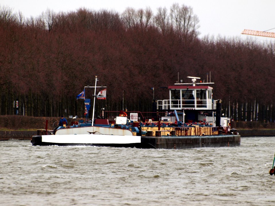 ORCA, ENI 02322405 & Bo Petra, ENI 02327701, pic2