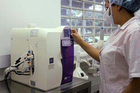 Microscope white particles