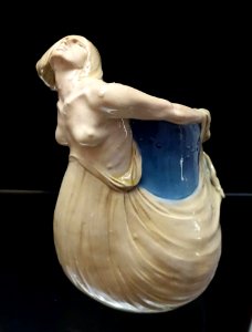Ornamental vase, designed by Franz Metzner, made by Konigliche Porzellanmanufaktur Berlin, 1898, porcelain - Bröhan Museum, Berlin - DSC04039