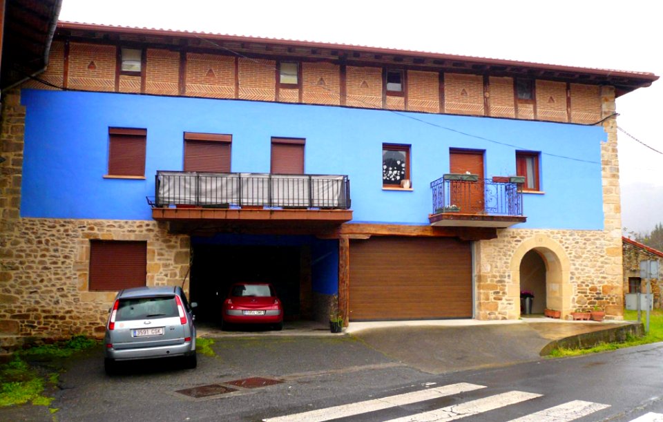 Orozko (barrio de Zubiaur) - Edificios 04