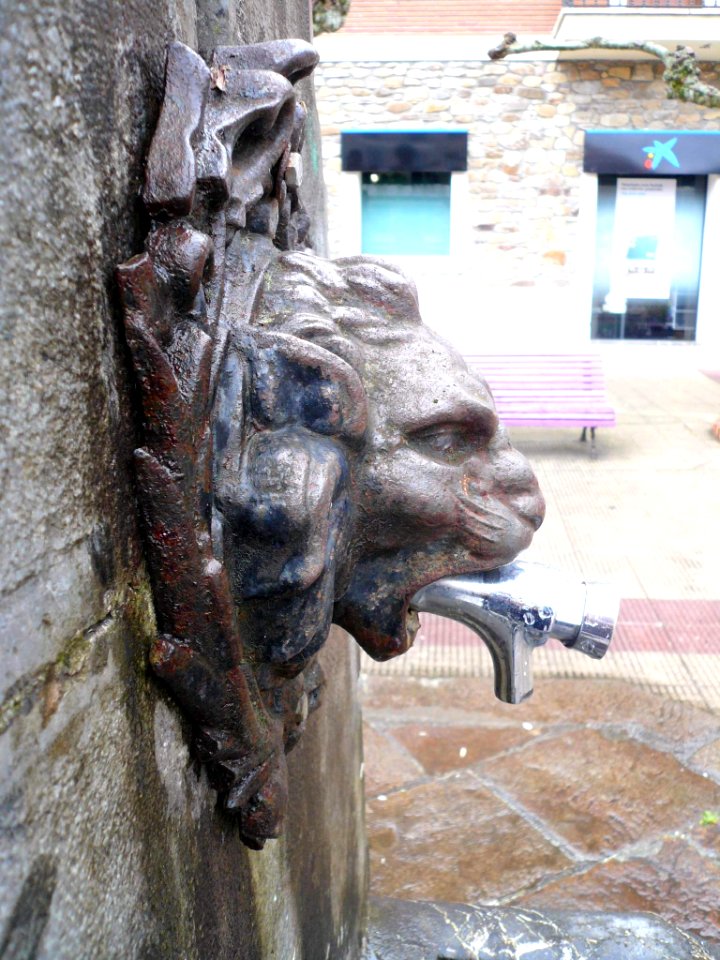 Orozko (barrio de Zubiaur) - Fuente 3
