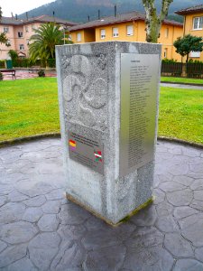Orozko (barrio de Zubiaur) - Memorial de represaliados del franquismo 1