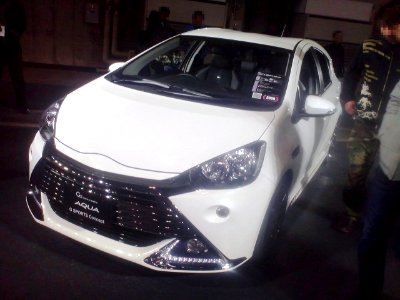 Osaka Auto Messe 2013 - Toyota AQUA G SPORTS Concept front