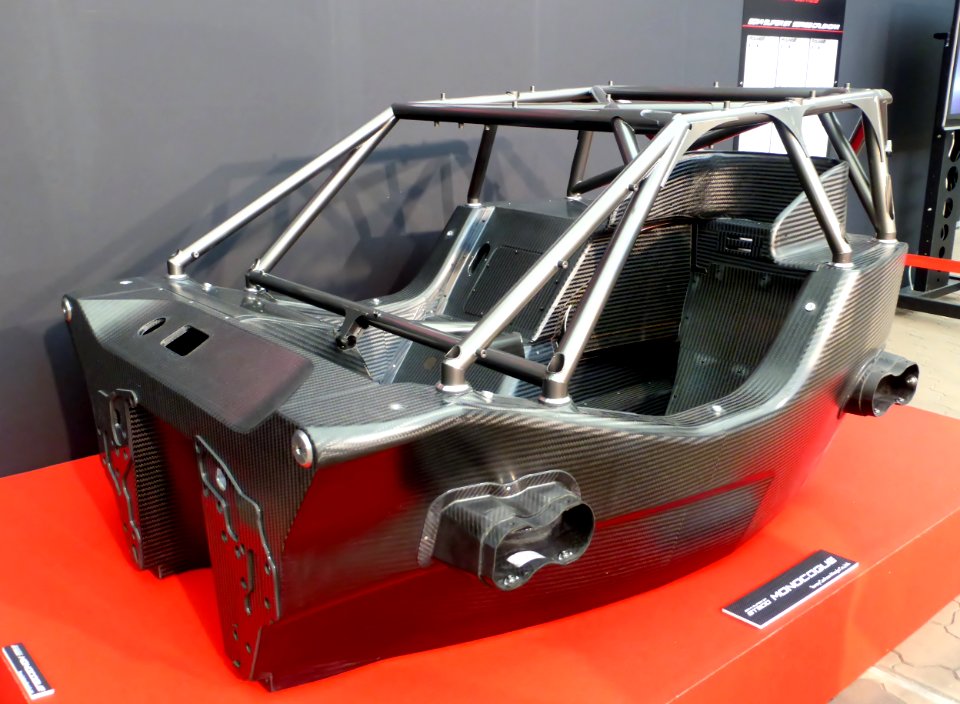 Osaka Auto Messe 2014 (1) 2014 GT500 machine monocoque