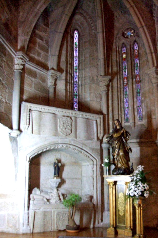 Orense - Iglesia de San Francisco, interior 02