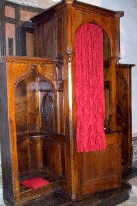 Orense - Iglesia de Santa María Madre, interior 10