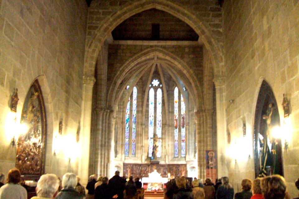 Orense - Iglesia de San Francisco, interior 01