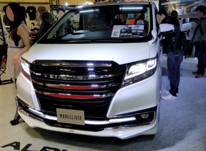 OSAKA AUTO MESSE 2015 (185) - Toyota ALPHARD HYBRID (H30W) with MODELLISTA parts