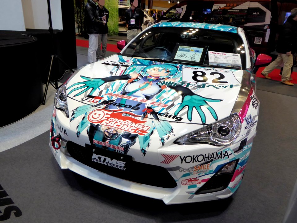 OSAKA AUTO MESSE 2015 (129) - No.82 GSR HATSUNEMIKU KOBE TOYOPET 86