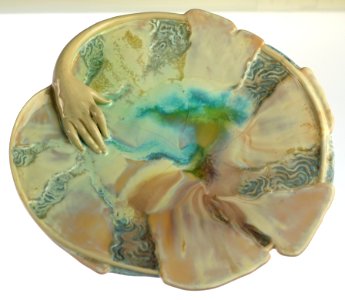 Ornamental tray, designed by Martin Fritzsche, made by Konigliche Porzellanmanufaktur Berlin, 1898, porcelain - Bröhan Museum, Berlin - DSC04035