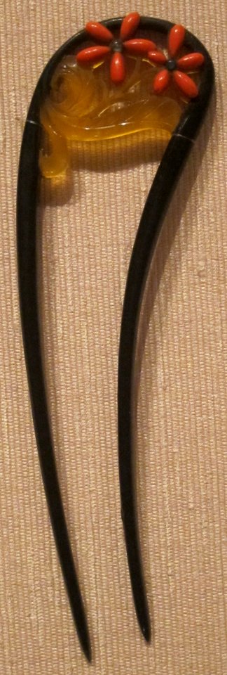 Ornamental Japanese hair pin, tortoiseshell with red lacquer, Edo or Taisho, Honolulu Museum of Art