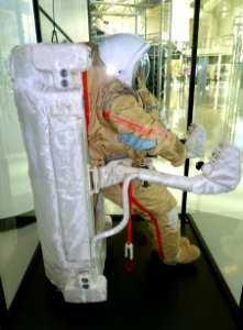 ORLAN DMA spacesuit and Model 21KS Cosmonaut Transference & Maneuvering Unit, USSR - Evergreen Aviation & Space Museum - McMinnville, Oregon - DSC00859