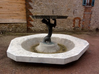 Origny-en-Thiérache (Aisne) fontaine