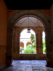 Orihuela - Colegio Diocesano de Santo Domingo, Claustro barroco del Convento 02b