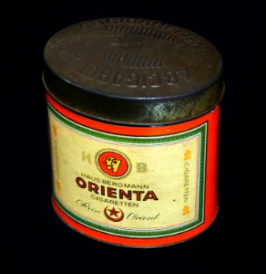 Orienta, Haus Bergmann 48 cigaretten blik, foto3