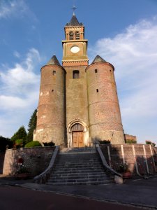 Origny-en-Thiérache (Aisne) église Saint-Cyr-et-Sainte-Julitte, façade