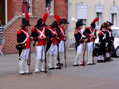 Origny-en-Thiérache (Aisne) défilé soldats Napoleoniens - Les Vétérans bourgeois 15-06-2014 (11)