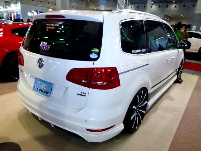 OSAKA AUTO MESSE 2015 (280) - Volkswagen SHARAN II TSI Comfortline BLUEMOTION tuned by rabbit
