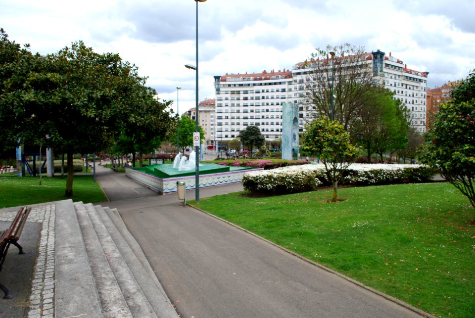 Os Rosales parque central