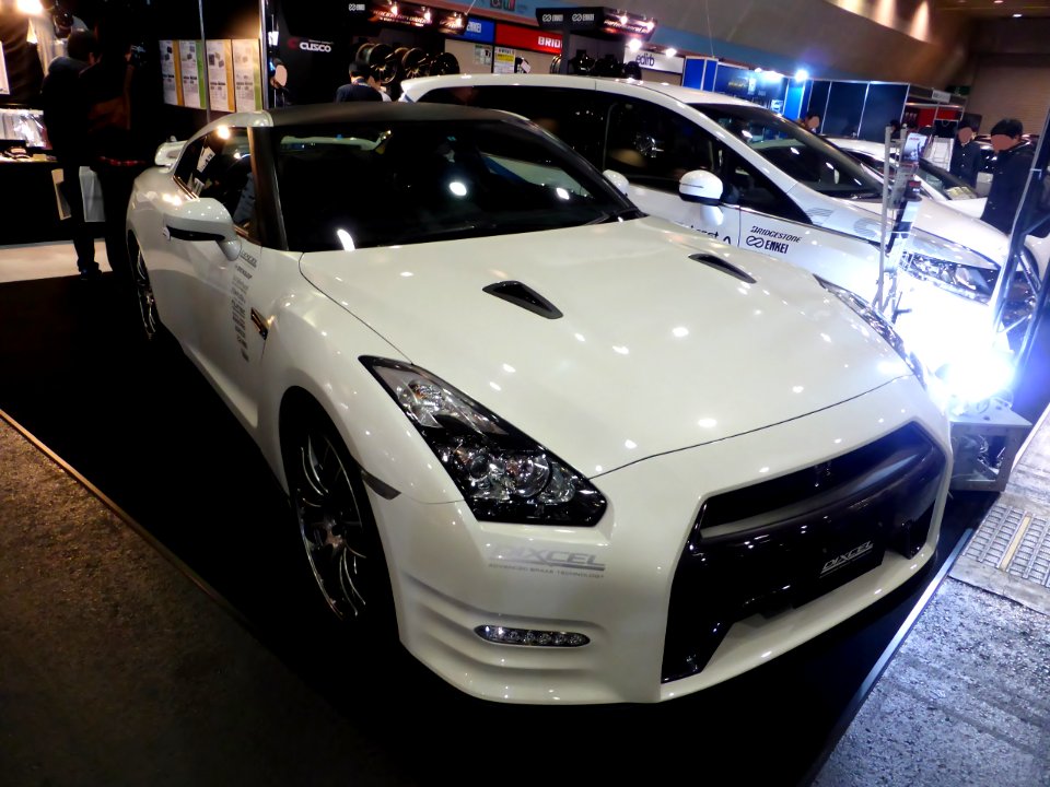 Osaka Auto Messe 2014 (106) DIXCEL - Nissan GT-R (DBA-R35)
