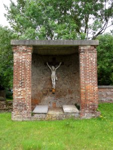Orsinval (Nord, Fr) tombes avec calvaire
