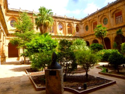 Orihuela - Colegio Diocesano de Santo Domingo, Claustro barroco del Convento 17