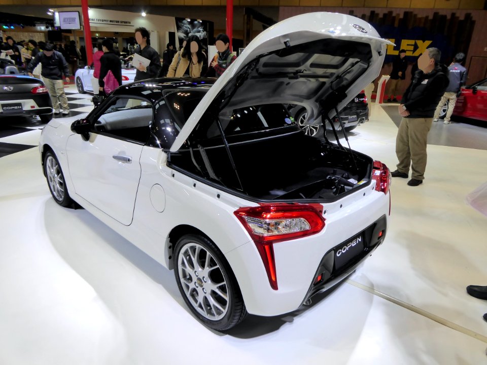 OSAKA AUTO MESSE 2015 (220) - Daihatsu COPEN Robe S (LA400K)