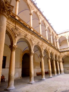 Orihuela - Colegio Diocesano de Santo Domingo, Claustro renacentista de la Universidad 09