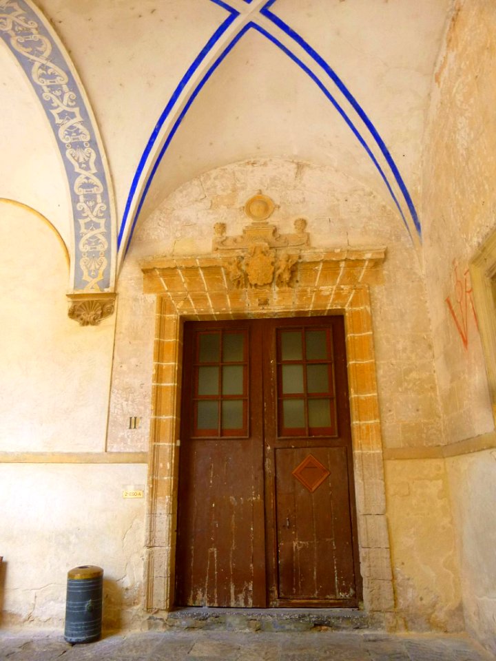 Orihuela - Colegio Diocesano de Santo Domingo, Claustro renacentista de la Universidad 04