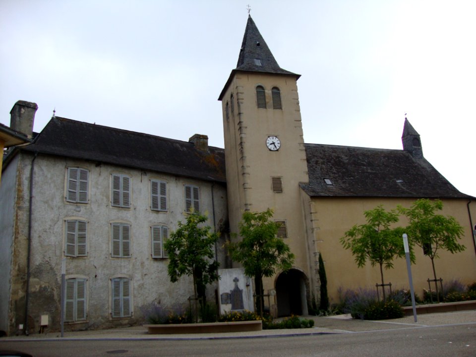 Orin (Pyr-Atl, Fr) château - église