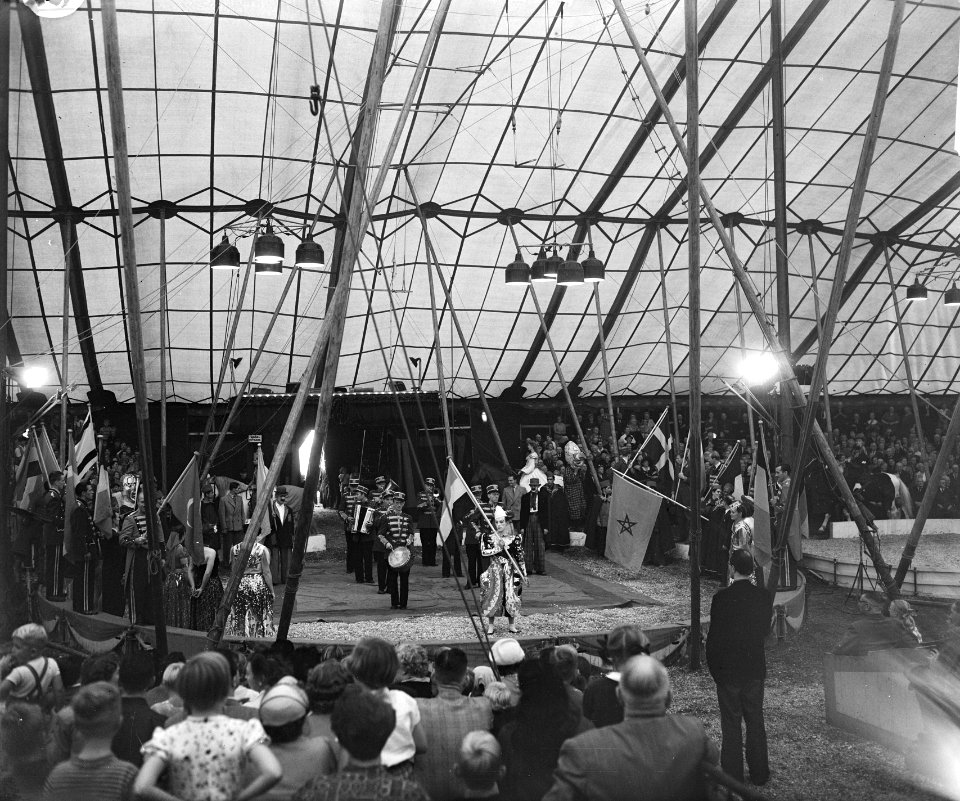 Opnamen tijdens voorstelling Circus Mullens, Bestanddeelnr 905-9143