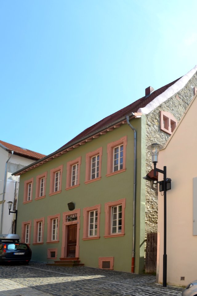 Oppenheim, Merianstraße 13