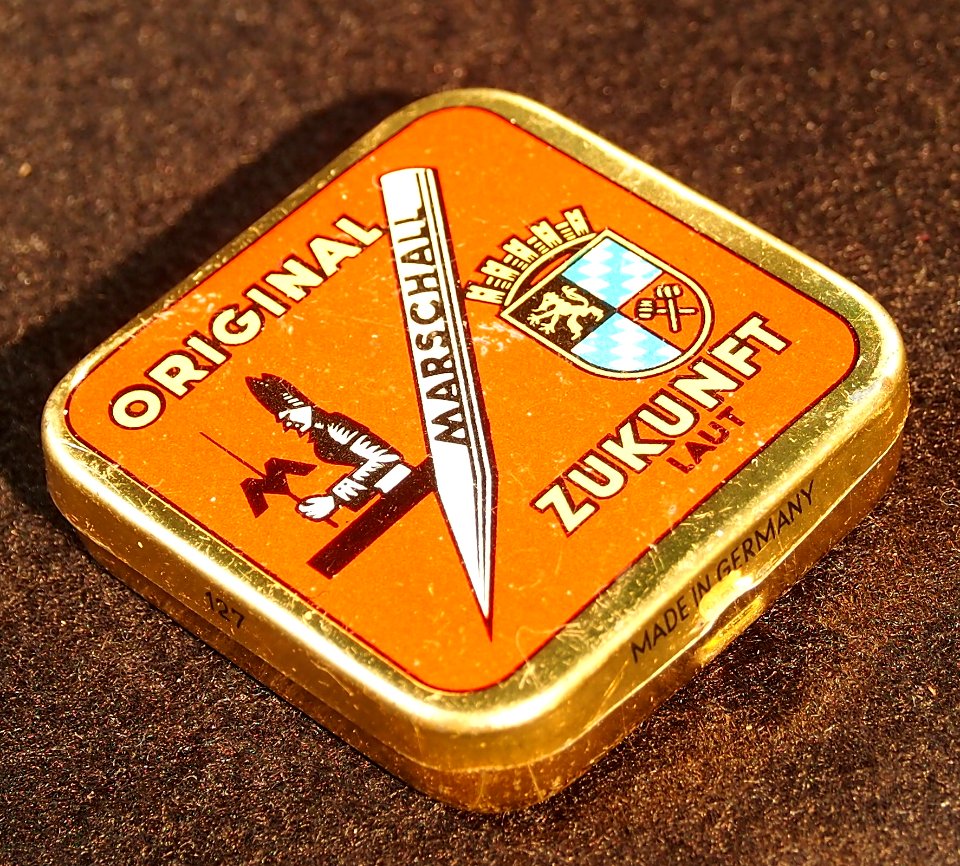 Original Marschall Zukunft laut needles tin, pic1