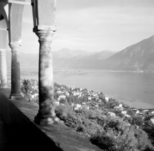 Orselina Uitzicht op de stad Locarno en het meer, Bestanddeelnr 254-4869