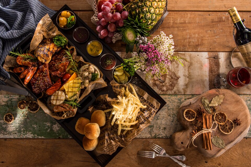 Restaurant dining cuisine