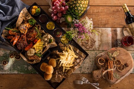 Restaurant dining cuisine