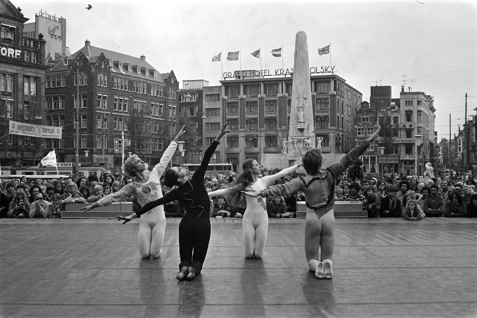 Openluchtdag van City Centrum Amsterdam op de Dam, optreden Nationaal Ballet , t, Bestanddeelnr 928-7885